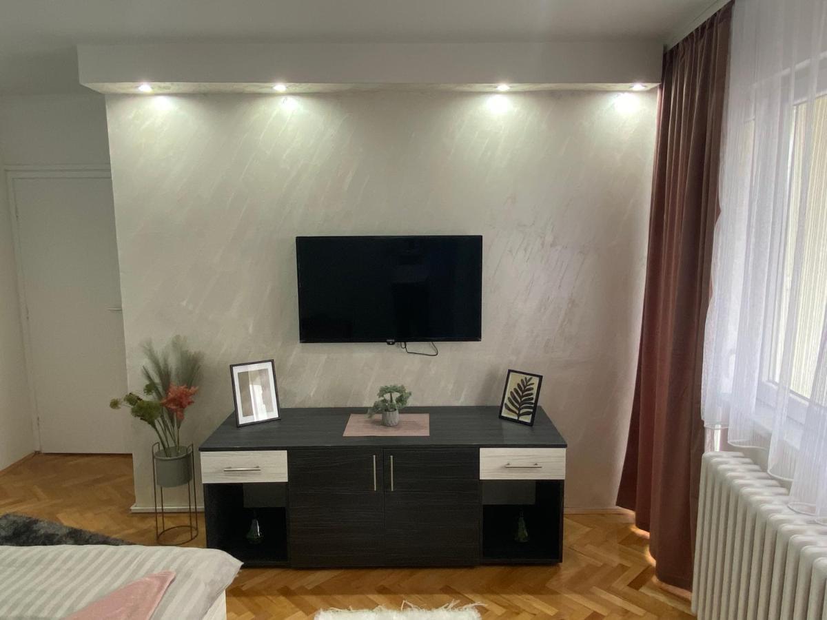 Apartman Bonaca Nis Luaran gambar